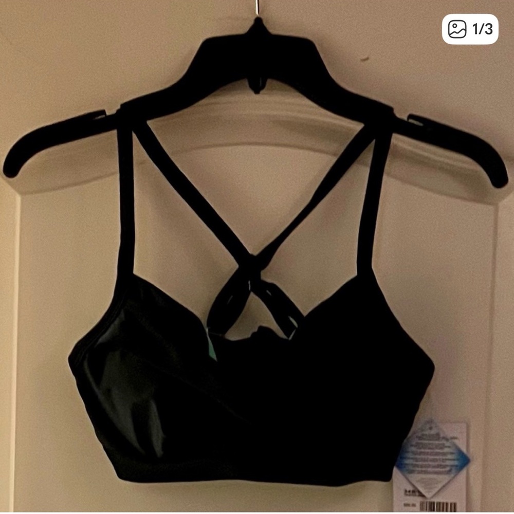 ATHLETA
WOMENS
SIZE B/C 34
SWIM TOP